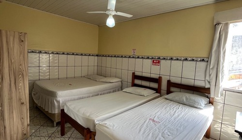 Economy Triple Room