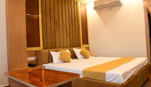 Luxury Double Room, City View