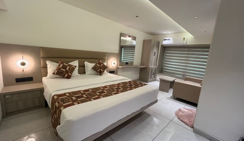 Deluxe Double Room, City View
