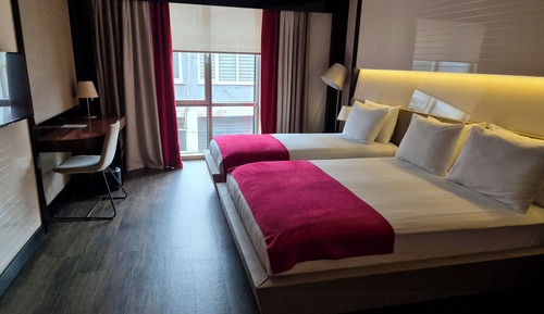 Deluxe Triple Room