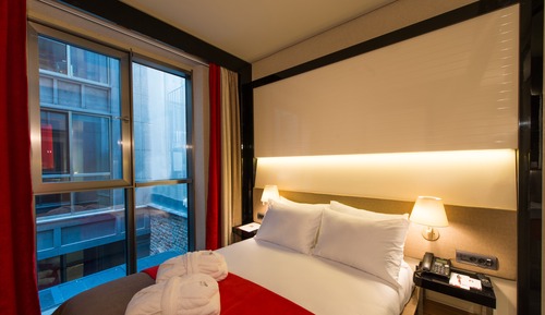 Economy Room