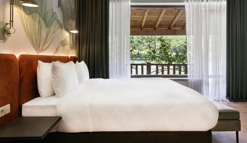 Superior Room, 1 King Bed