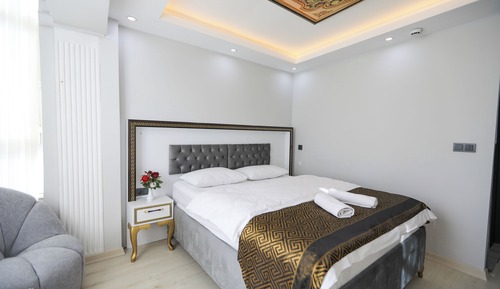 Economy Room, 1 Queen Bed