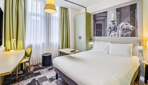 Room, 2 Twin Beds (The Duet)