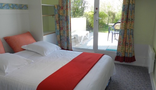 Double Room with Terrace and Garden View