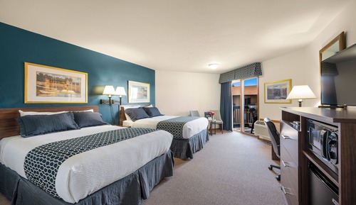 Standard Double Room, 2 Queen Beds, Harbor View