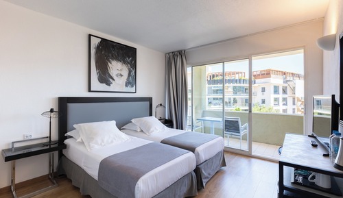 Comfort Triple Room (upstairs)
