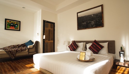 Cozy mountain view Room Only