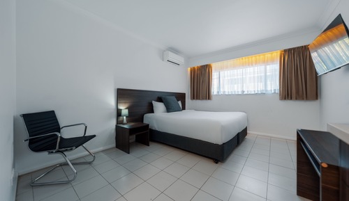 King Room with Kitchenette