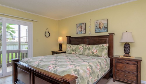 Superior Condo, Multiple Beds, Partial Ocean View, Beachside
