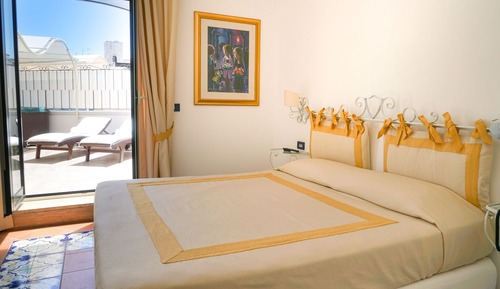 Panoramic Room, Terrace