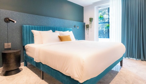 Room, 1 King Bed, Non Smoking, Ground Floor