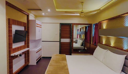 Deluxe Double Room, City View