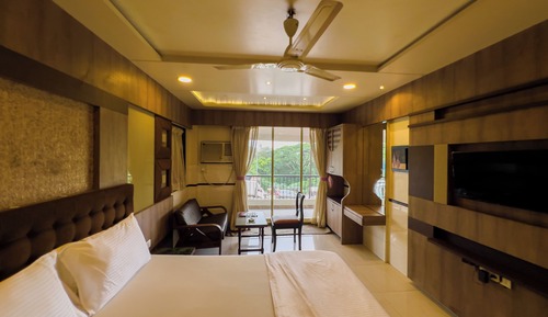 Superior Double Room, City View