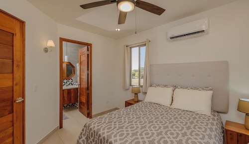 Luxury House, 3 Bedrooms, Balcony, Garden View