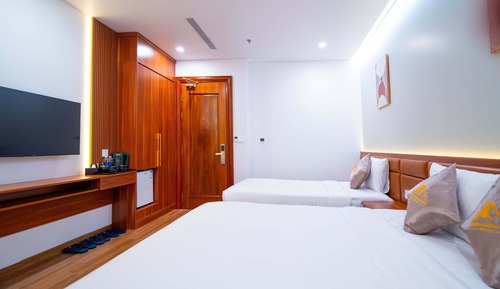 Junior Triple Room