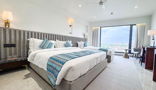 Family Room, City View