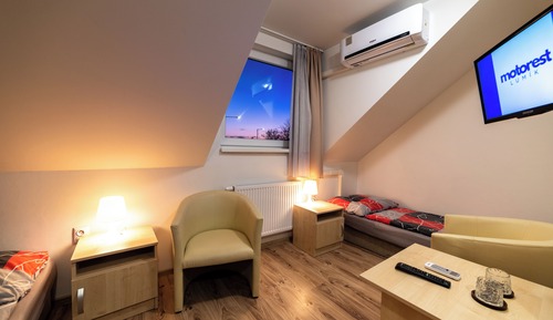 Standard Twin Room