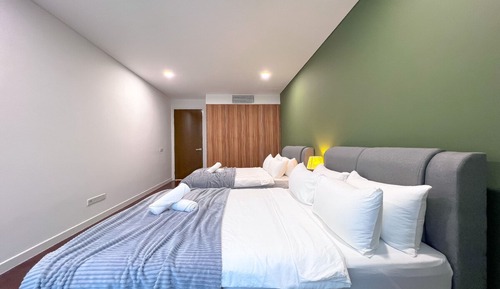 Superior Apartment, 3 Bedrooms, Kitchen, City View