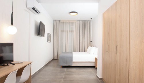 Deluxe Suite, Balcony, City View