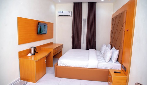 Room, Harbor View