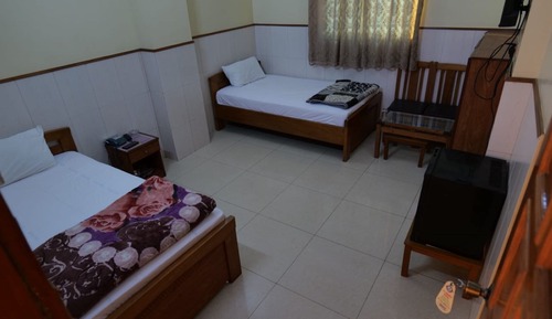Classic Twin Room