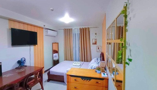 Studio, 1 Bedroom, Accessible, Smoking