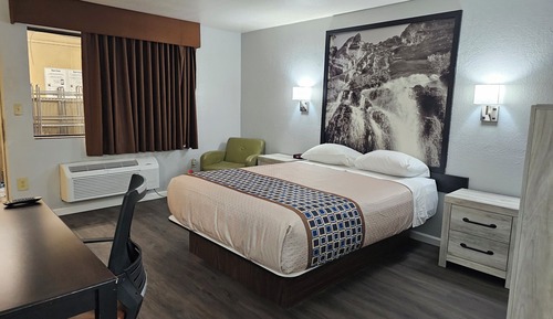 Standard Single Room, 1 Queen Bed, Non Smoking