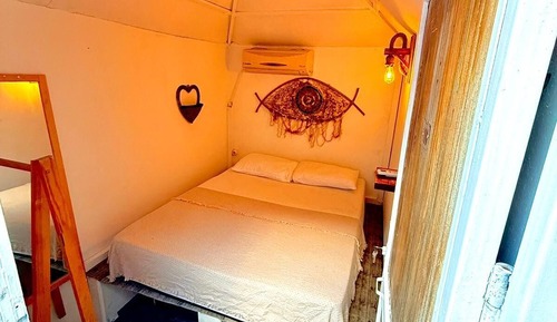 Economy Room, Shared Bathroom