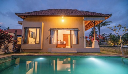 Honeymoon Villa, Pool View