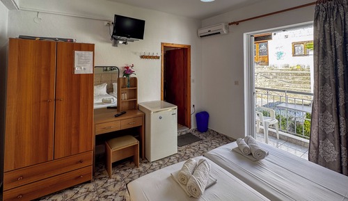 Double Room, Balcony