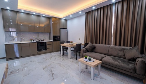Comfort Suite, Pool View