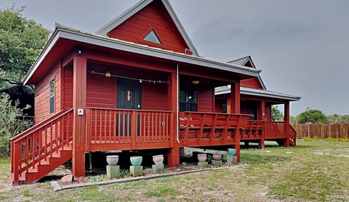 House (2 Bedrooms)