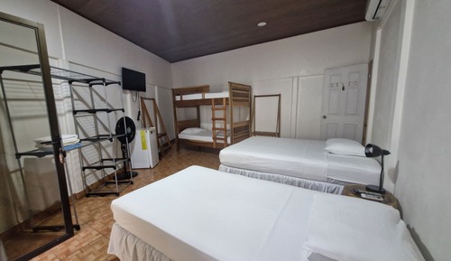 Family Room, Air conditioning