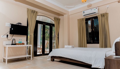 Deluxe Double Room, Balcony, River View