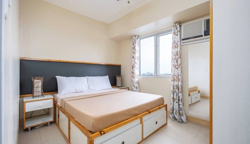 Condo, 2 Bedrooms, Accessible, Balcony