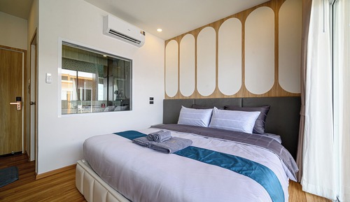 Caviar Terrace B