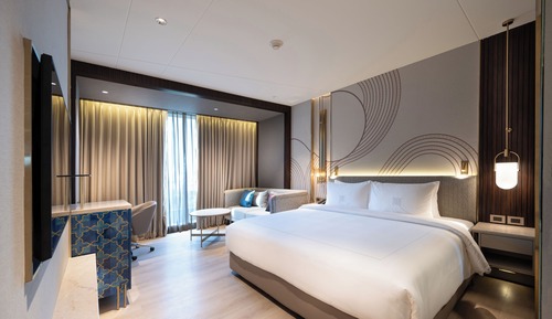 Premium Room, City View