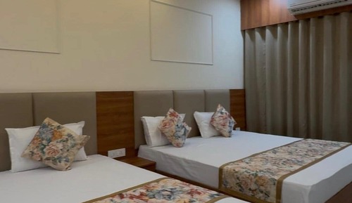 Family Triple Room, City View