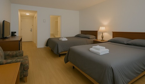 Family Suite, Multiple Beds, Non Smoking, Microwave