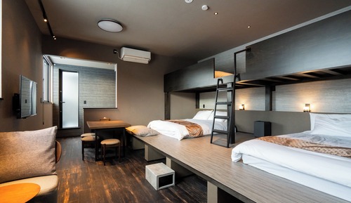 Deluxe Apartment