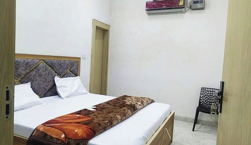 Deluxe Double Room, City View