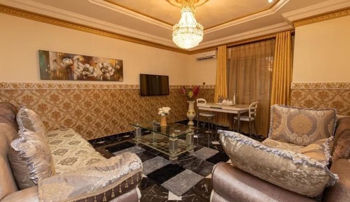 Honeymoon Suite, 1 King Bed, Private Bathroom, Park View