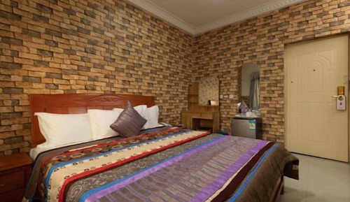 Standard Double Room, Private Bathroom, Park View