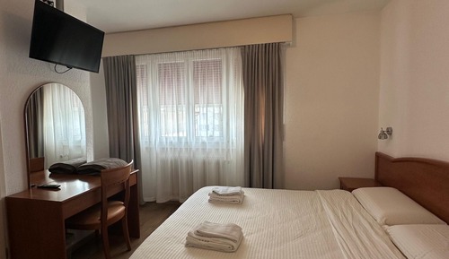 Classic Double Room, City View