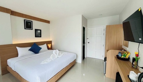 Deluxe Double Room, Balcony, City View