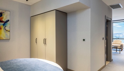 Suite, Sea View