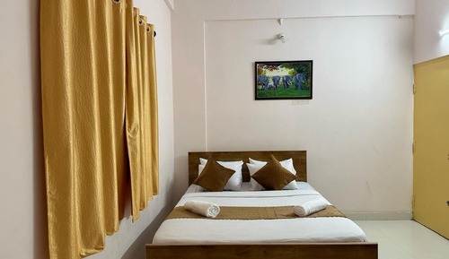 Deluxe Room, City View