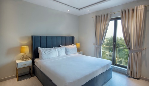 Deluxe Apartment