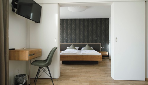 Suite, Garden View